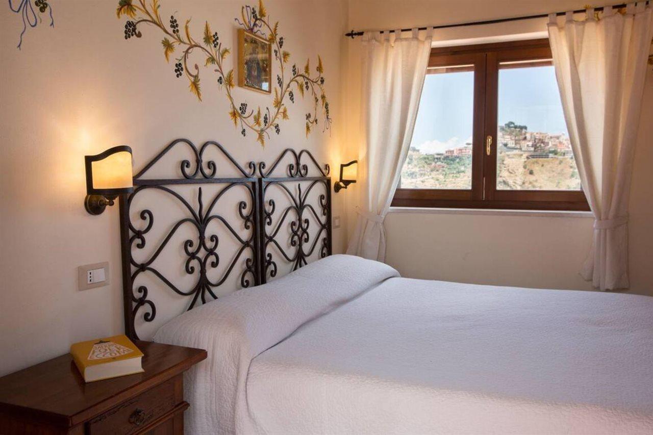 Casale Di Caterina Pensionat Taormina Exteriör bild